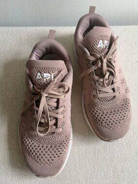 APL Techloom Pro Knit Running Sneakers Shoes Size 8